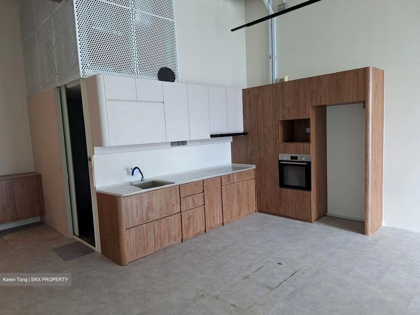 Arc 380 (D8), Office #521872291